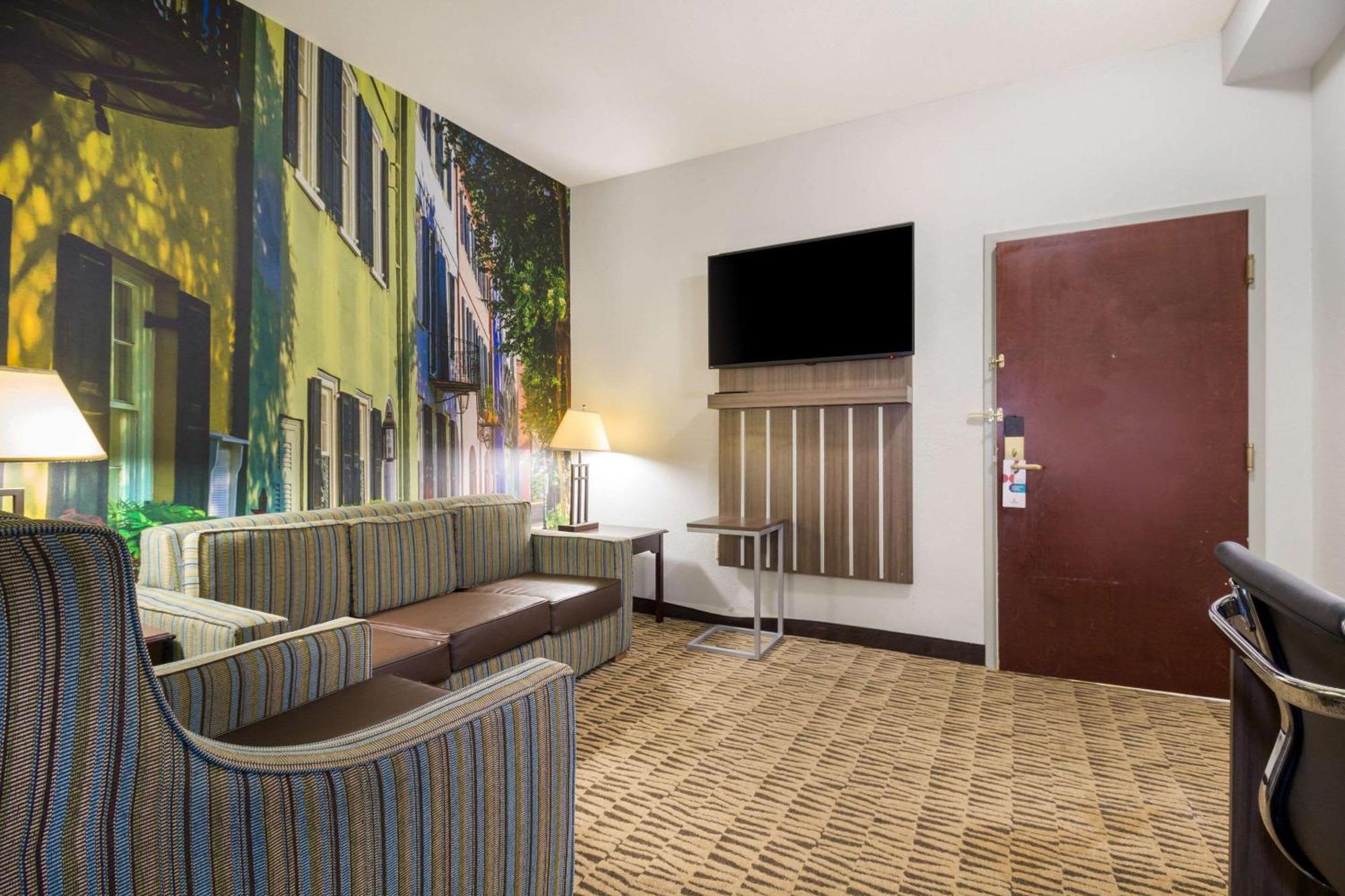 ฮอว์ทอร์น สวีท บาย วินด์แฮม ชาร์ลส์ตัน Hotel ชาร์ลสตัน ภายนอก รูปภาพ